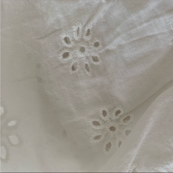 White Top with Lantern Sleeves - Picture 4 of 4